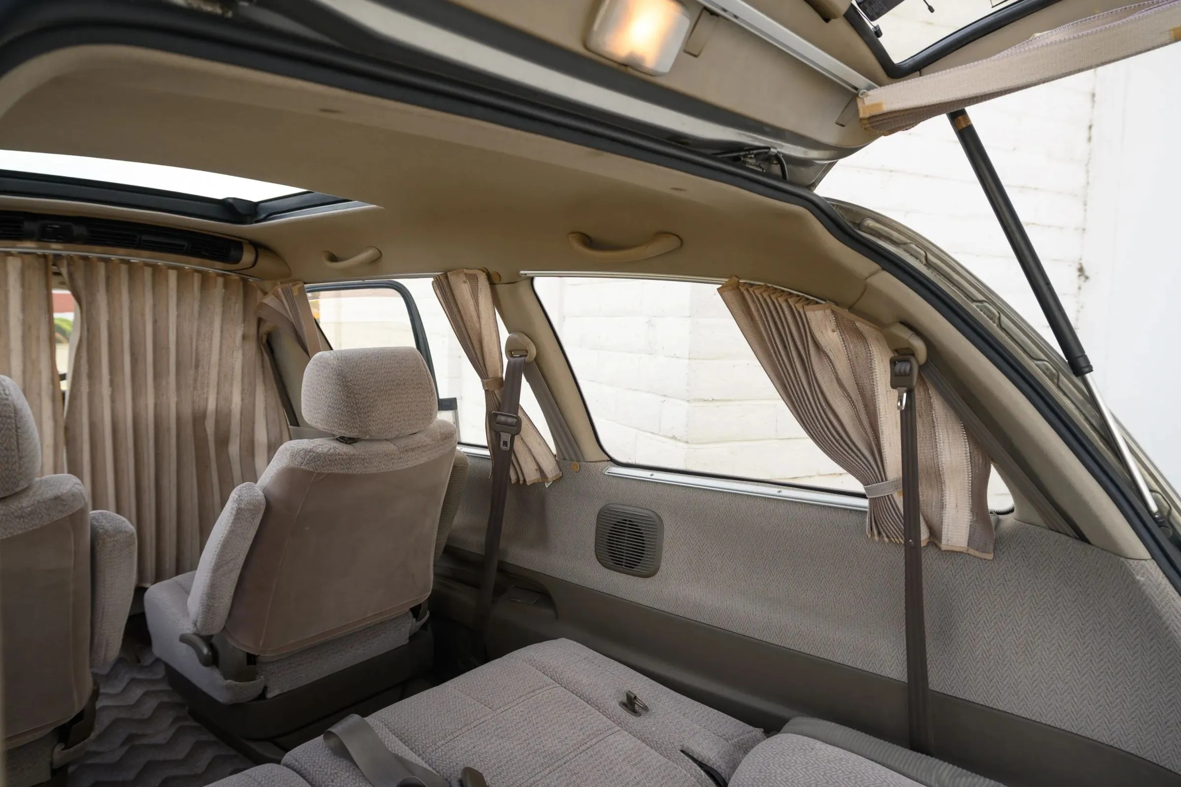 1992 Toyota Estima Lucida G