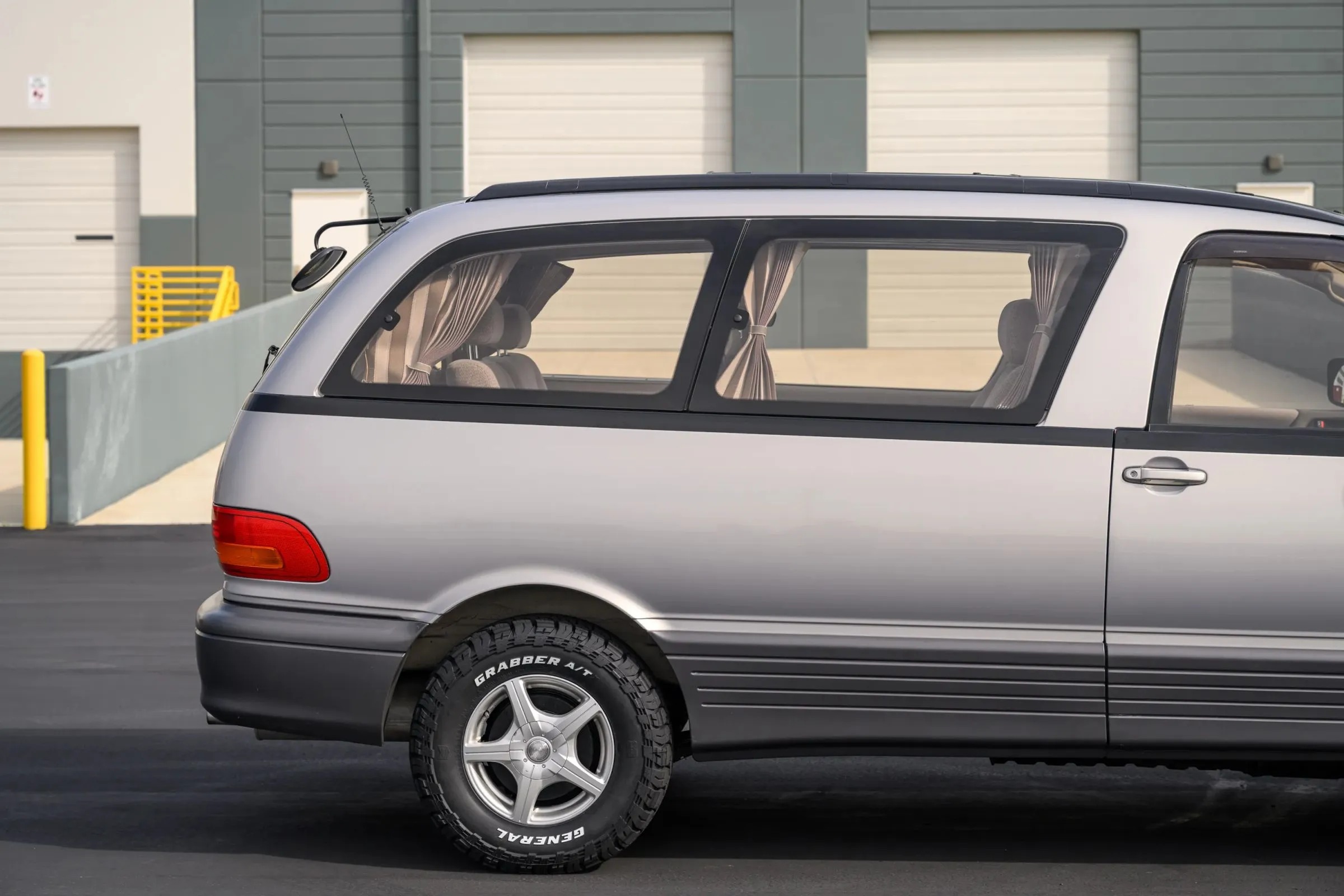 1992 Toyota Estima Lucida G
