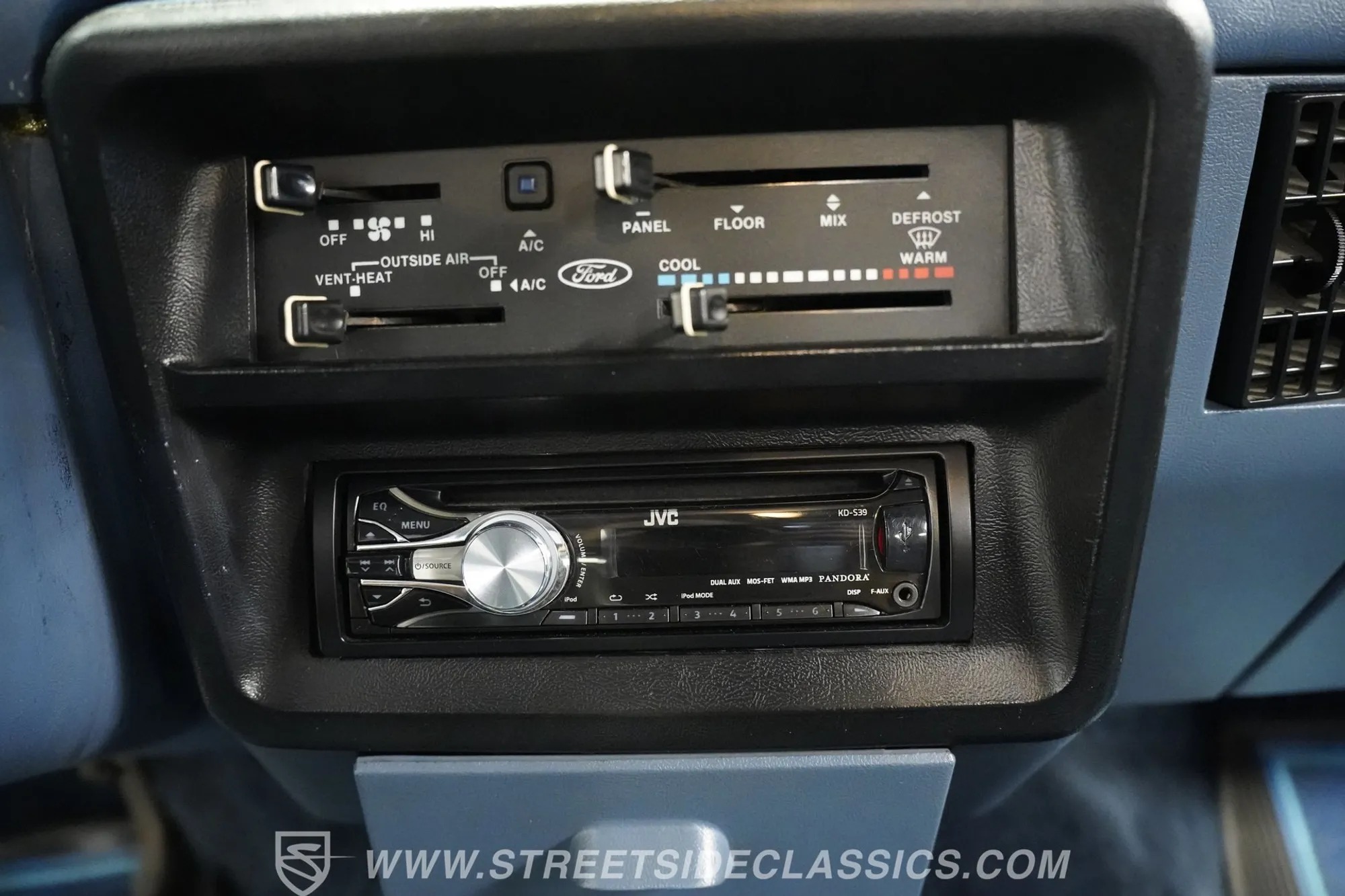 1987 Ford F-150 Custom