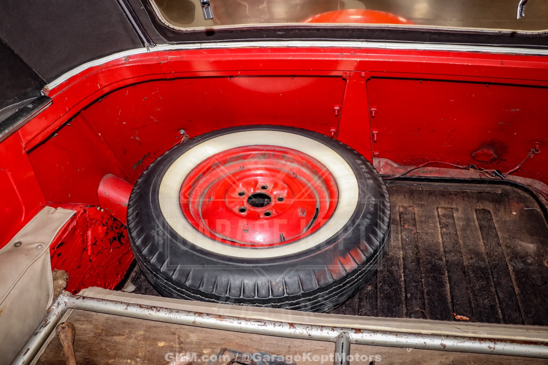 1949 Willys Overland Jeepster
