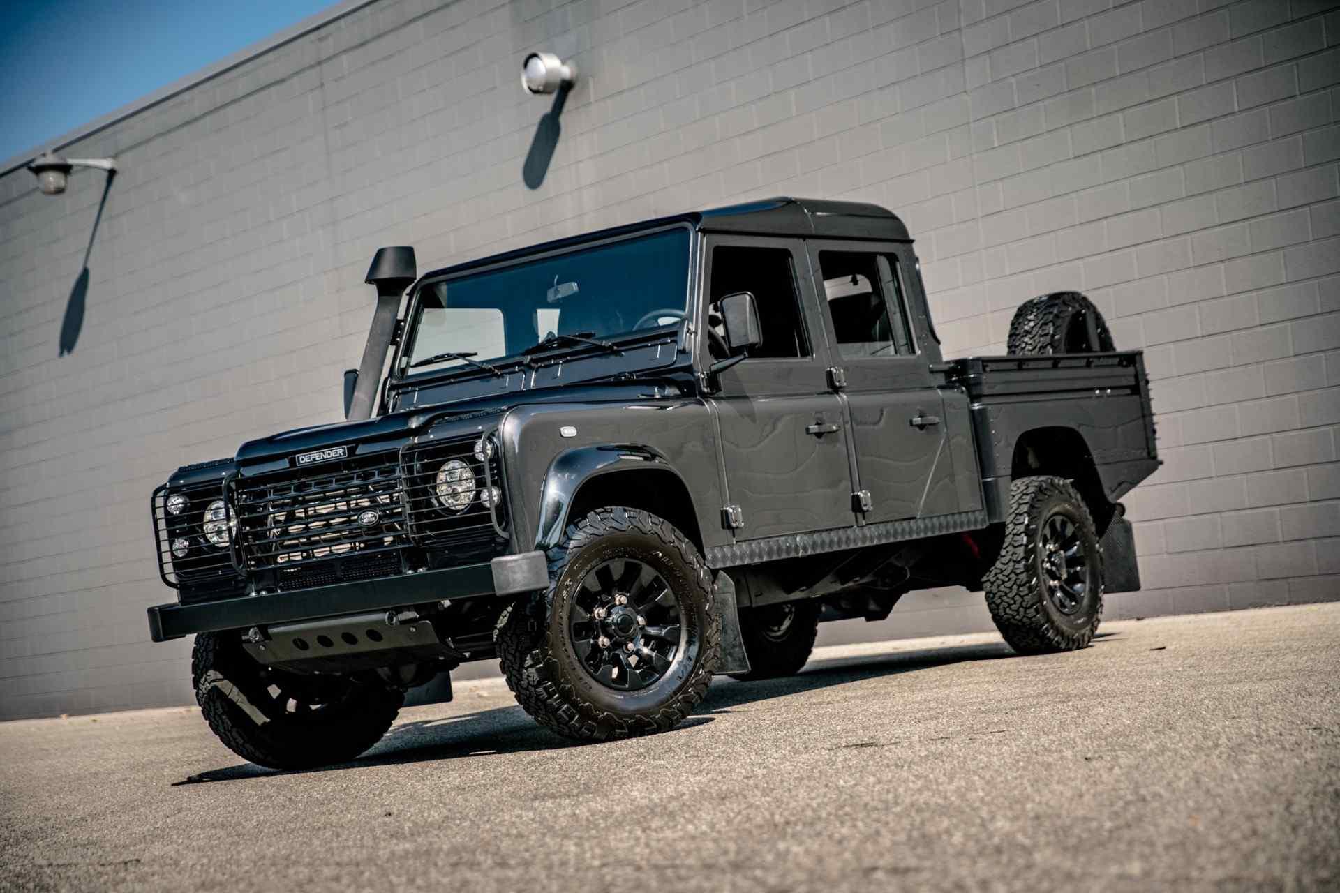  Land Rover Defender