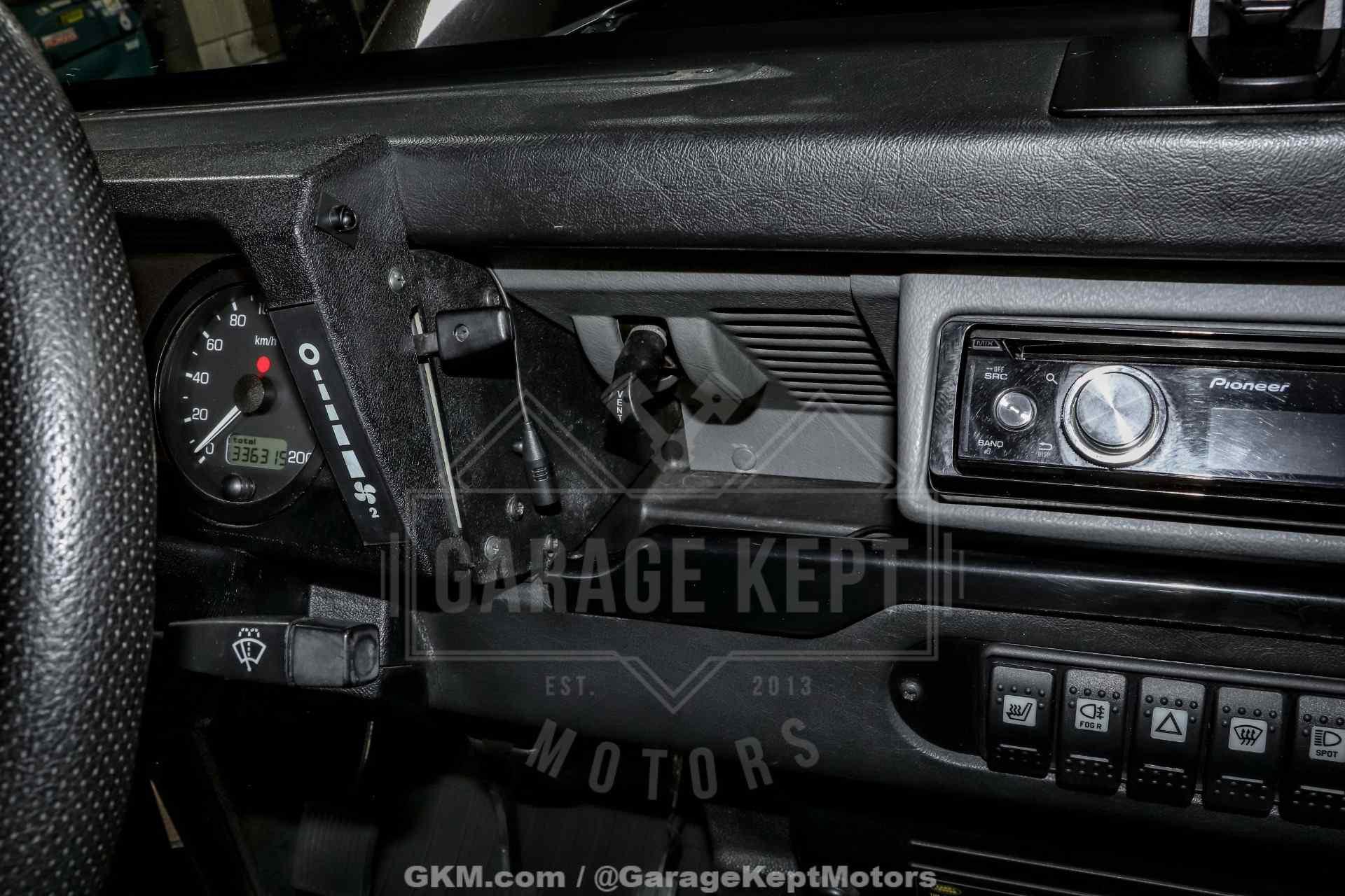 Sale Pending: 2000 Land Rover Defender 130