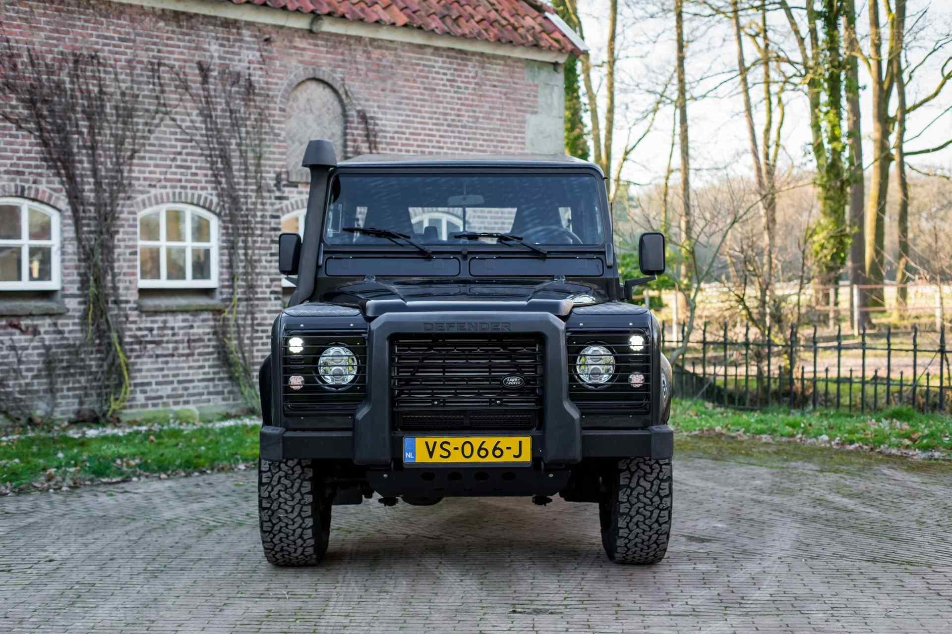 Sale Pending: 2000 Land Rover Defender 130