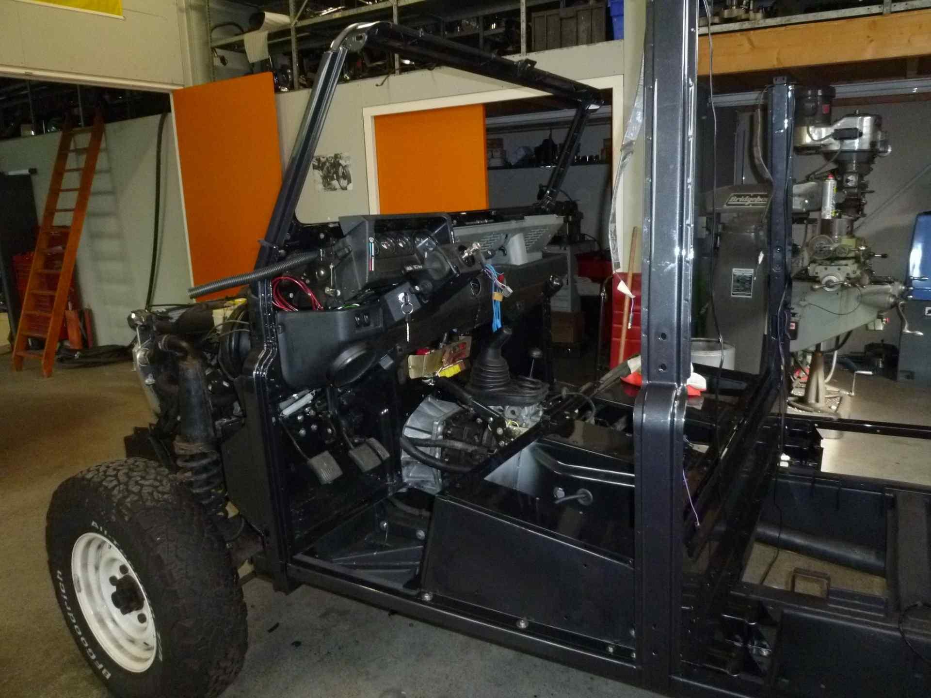 Sale Pending: 2000 Land Rover Defender 130