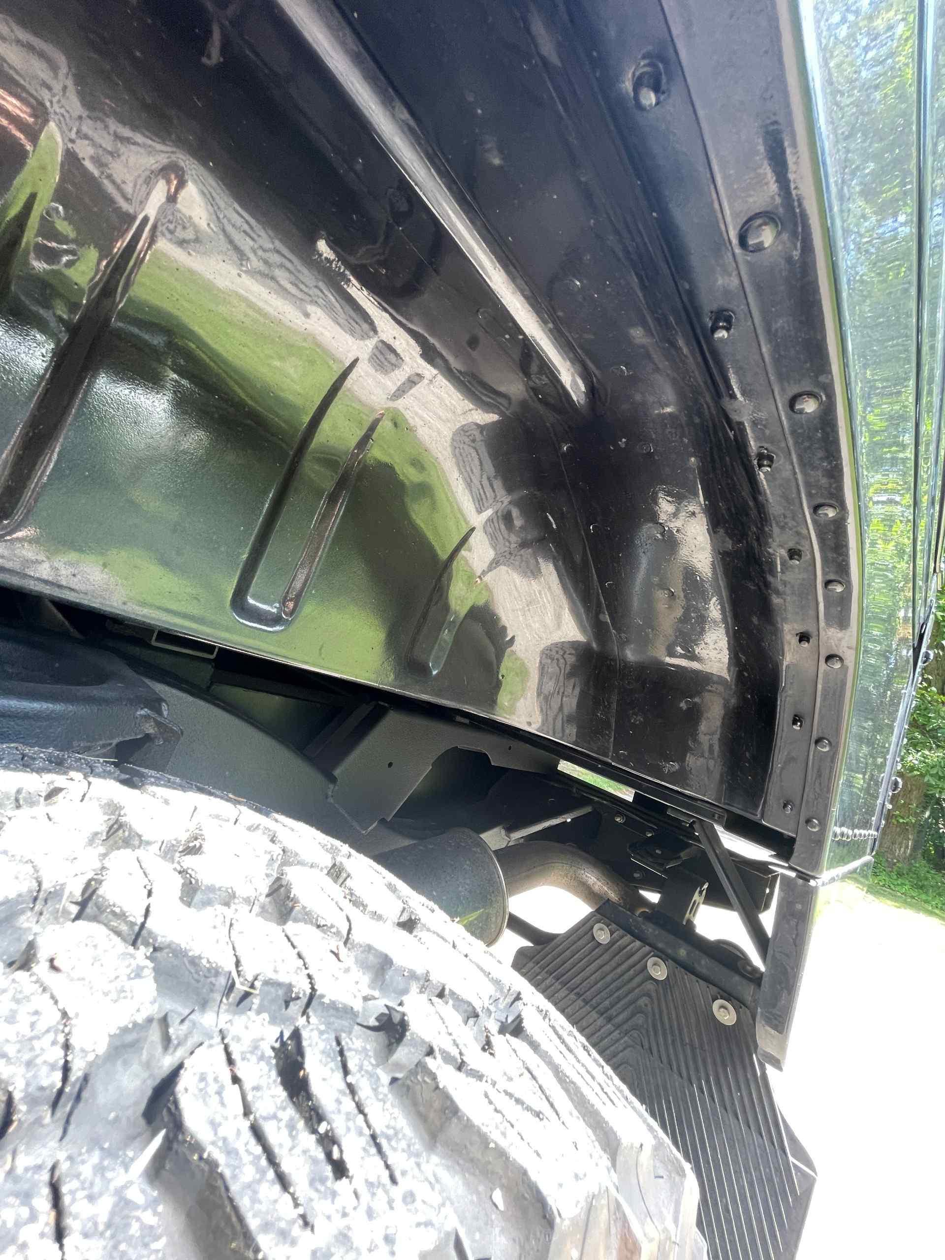 Sale Pending: 2000 Land Rover Defender 130