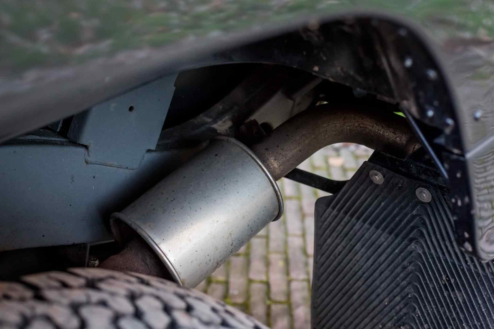 2000 Land Rover Defender 130