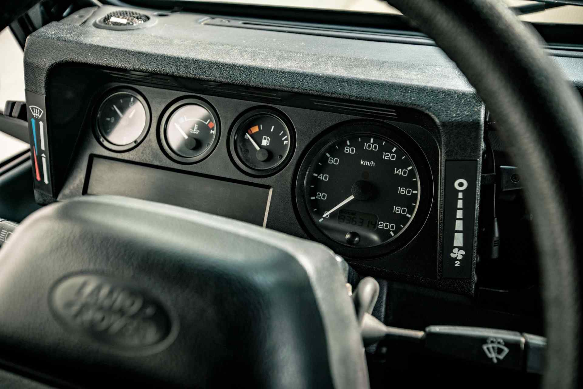 2000 Land Rover Defender 130