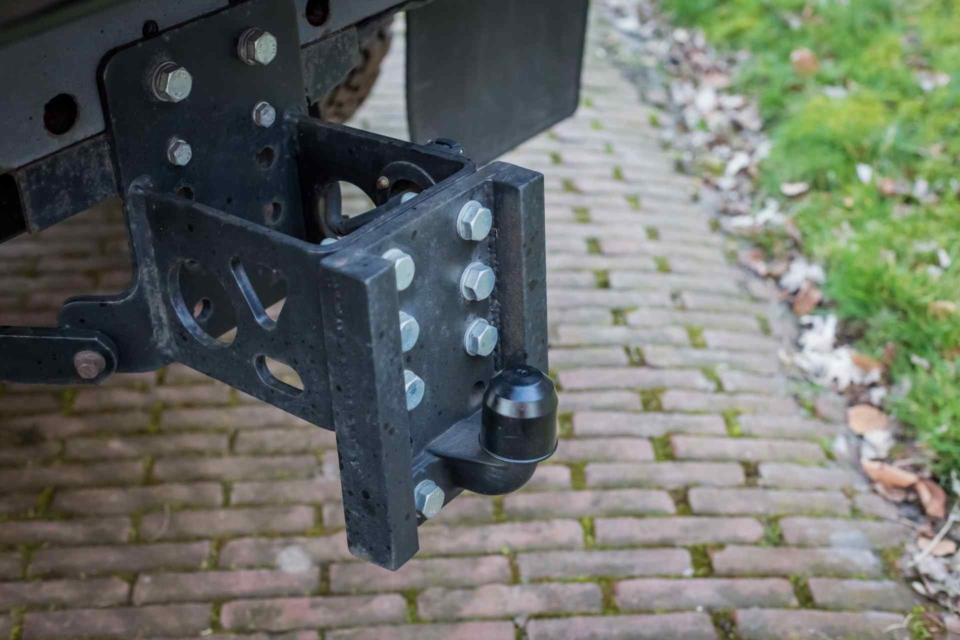 2000 Land Rover Defender 130