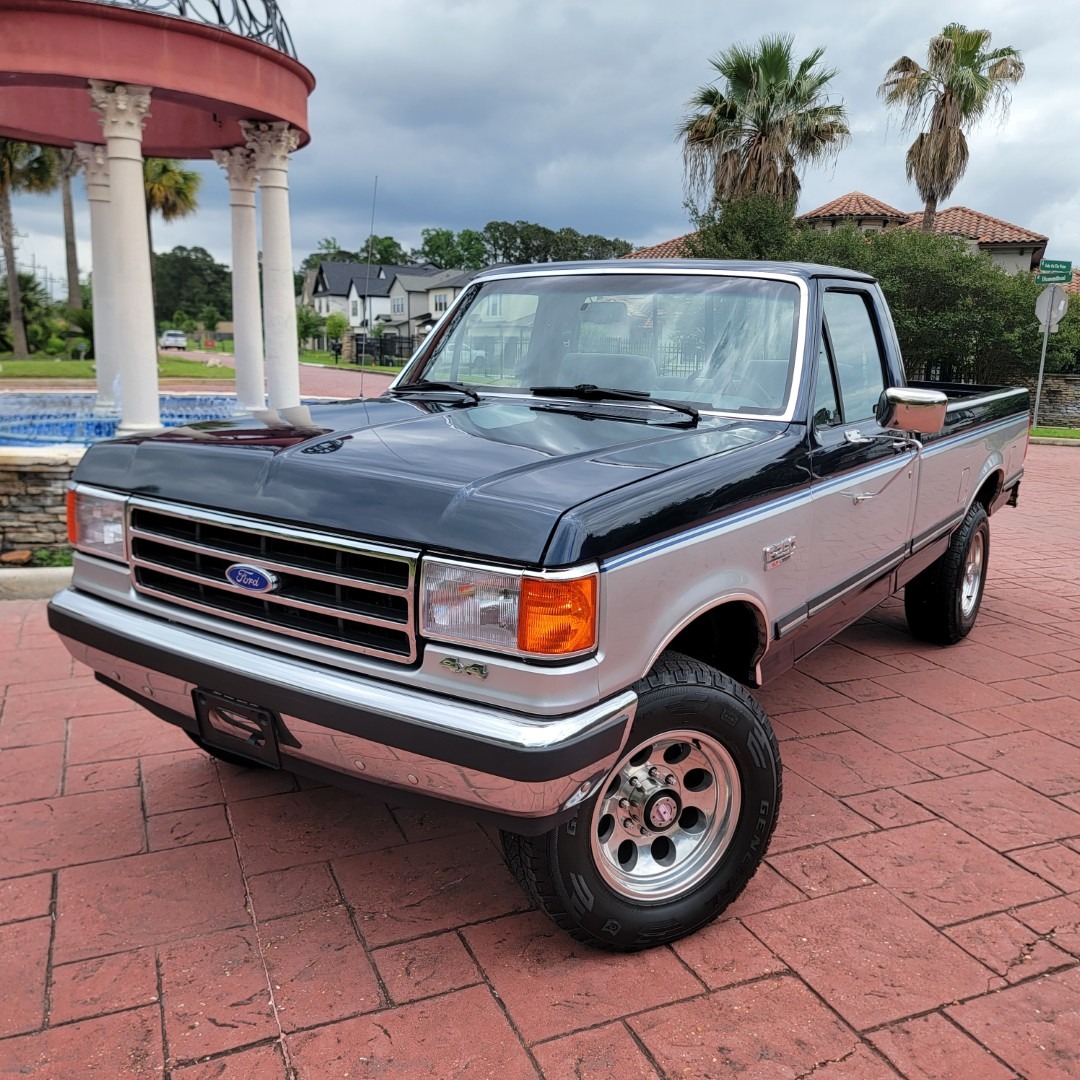 1989 Ford F-250 XLT Lariat - 2