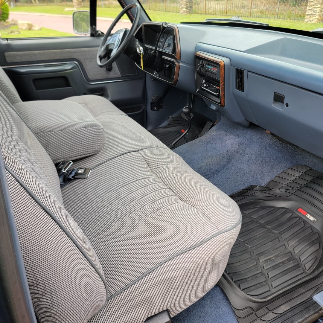 1989 Ford F-250 XLT Lariat