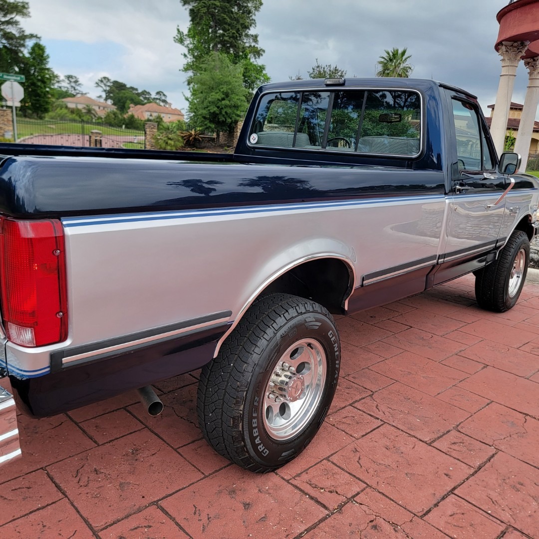 1989 Ford F-250 XLT Lariat