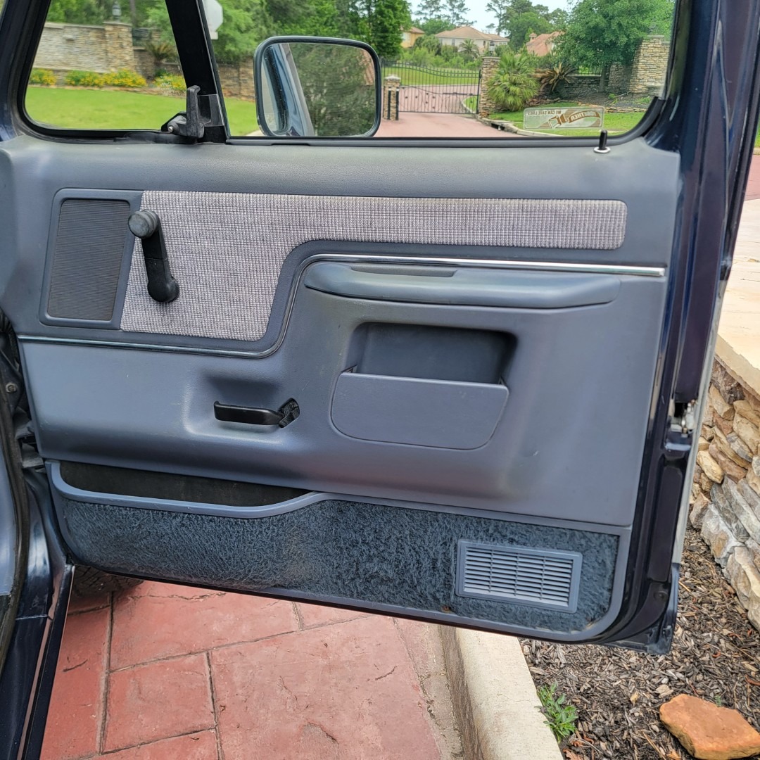 1989 Ford F-250 XLT Lariat