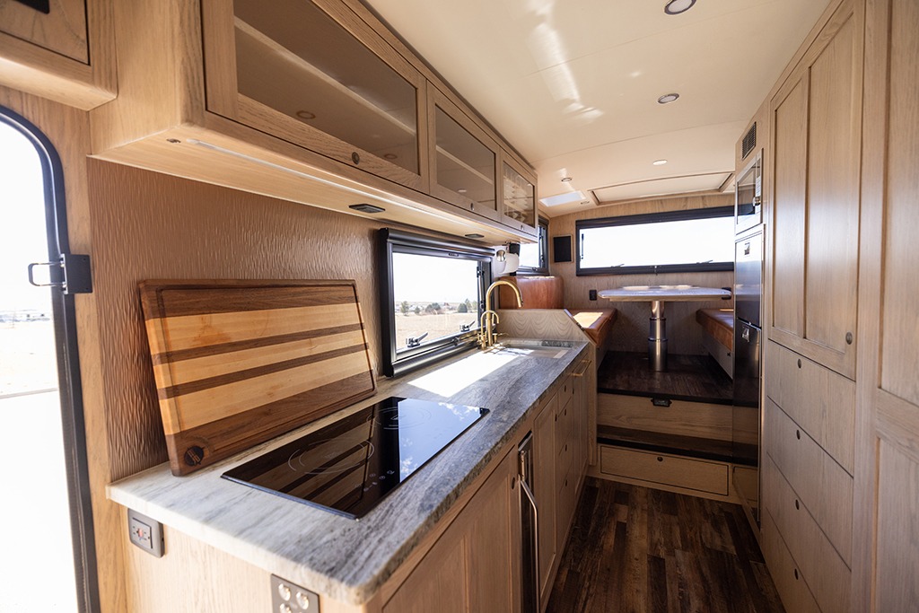 2023 EarthRoamer XV-SX-008