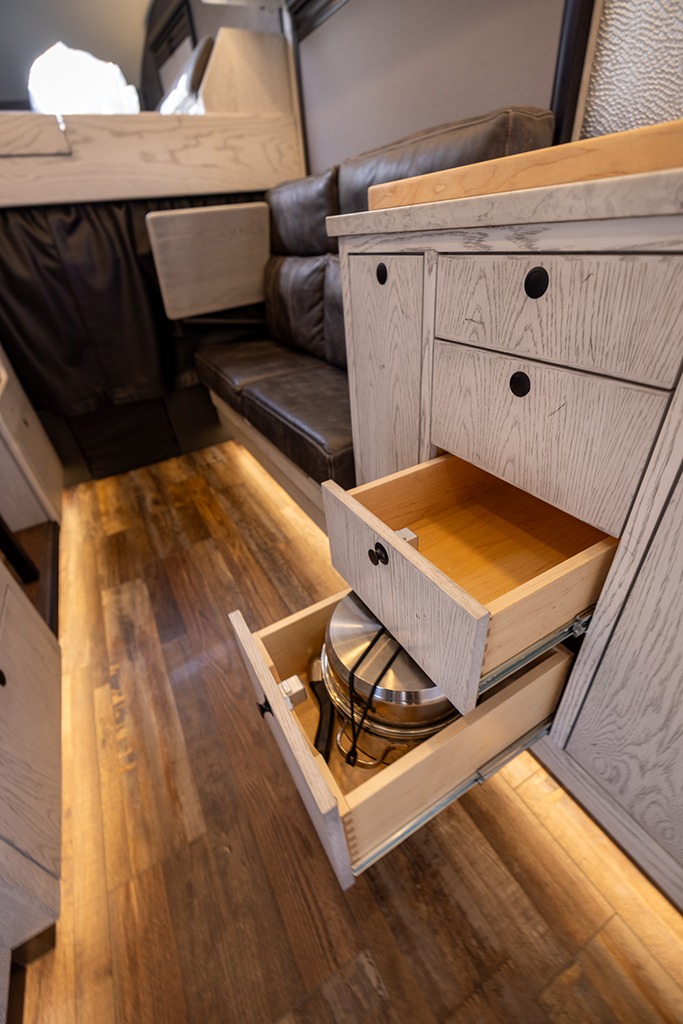 2024 EarthRoamer XV-LTi 126