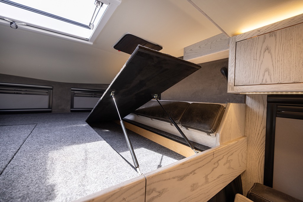 2024 EarthRoamer XV-LTi 126