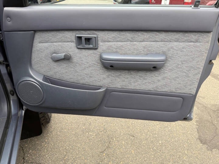 Refurbished 1998 Toyota Tacoma SR5