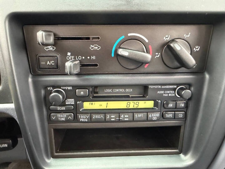 Refurbished 1998 Toyota Tacoma SR5