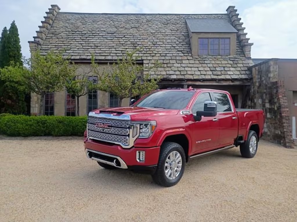 2022 GMC Sierra 2500 HD Denali - 2