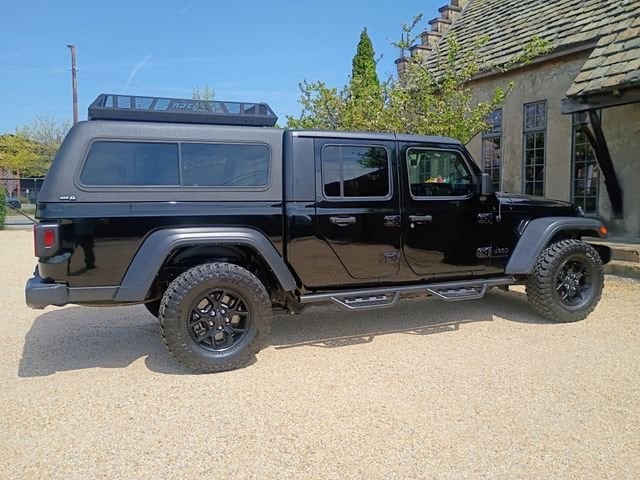 2023 Jeep Gladiator Sport S