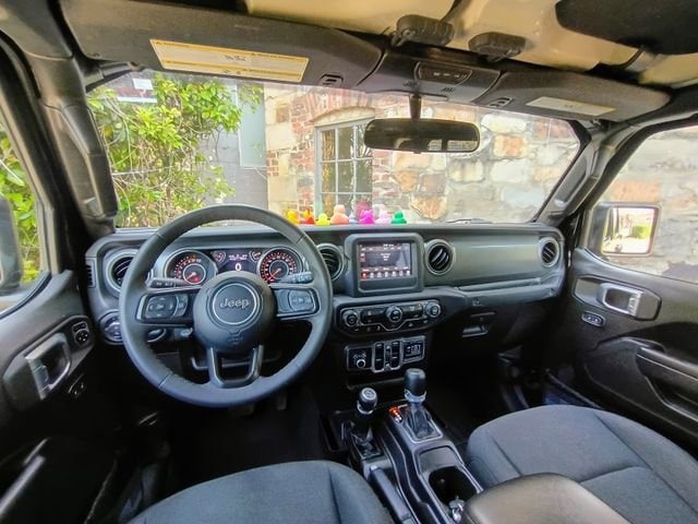 2023 Jeep Gladiator Sport S