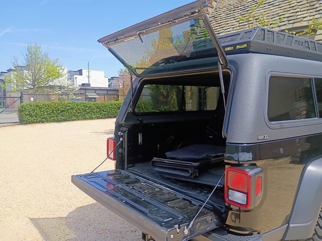 2023 Jeep Gladiator Sport S