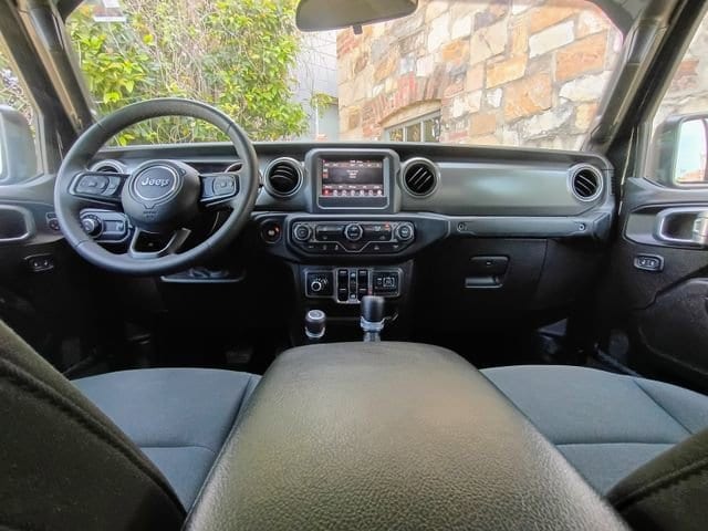 2023 Jeep Gladiator Sport S