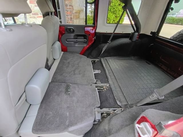 2010 Jeep Wrangler Unlimited Sport