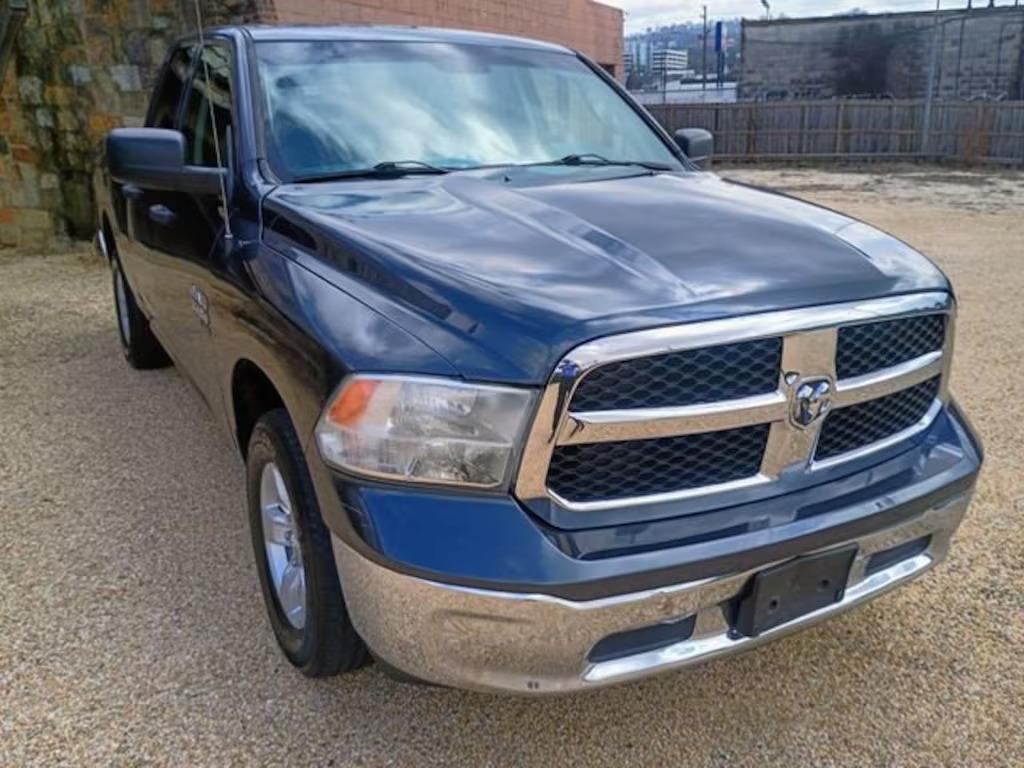 2019 RAM 1500 Classic Tradesman - 3