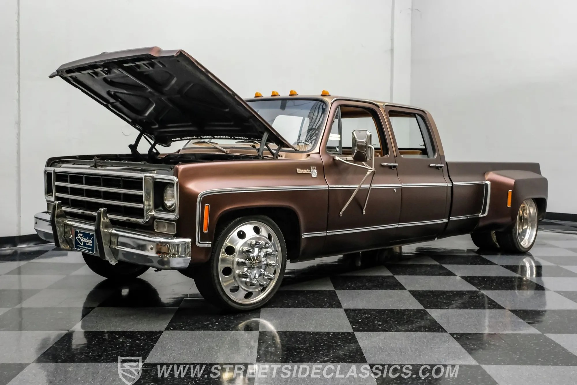 1978 Chevrolet C30 3+3 Dually Restomod