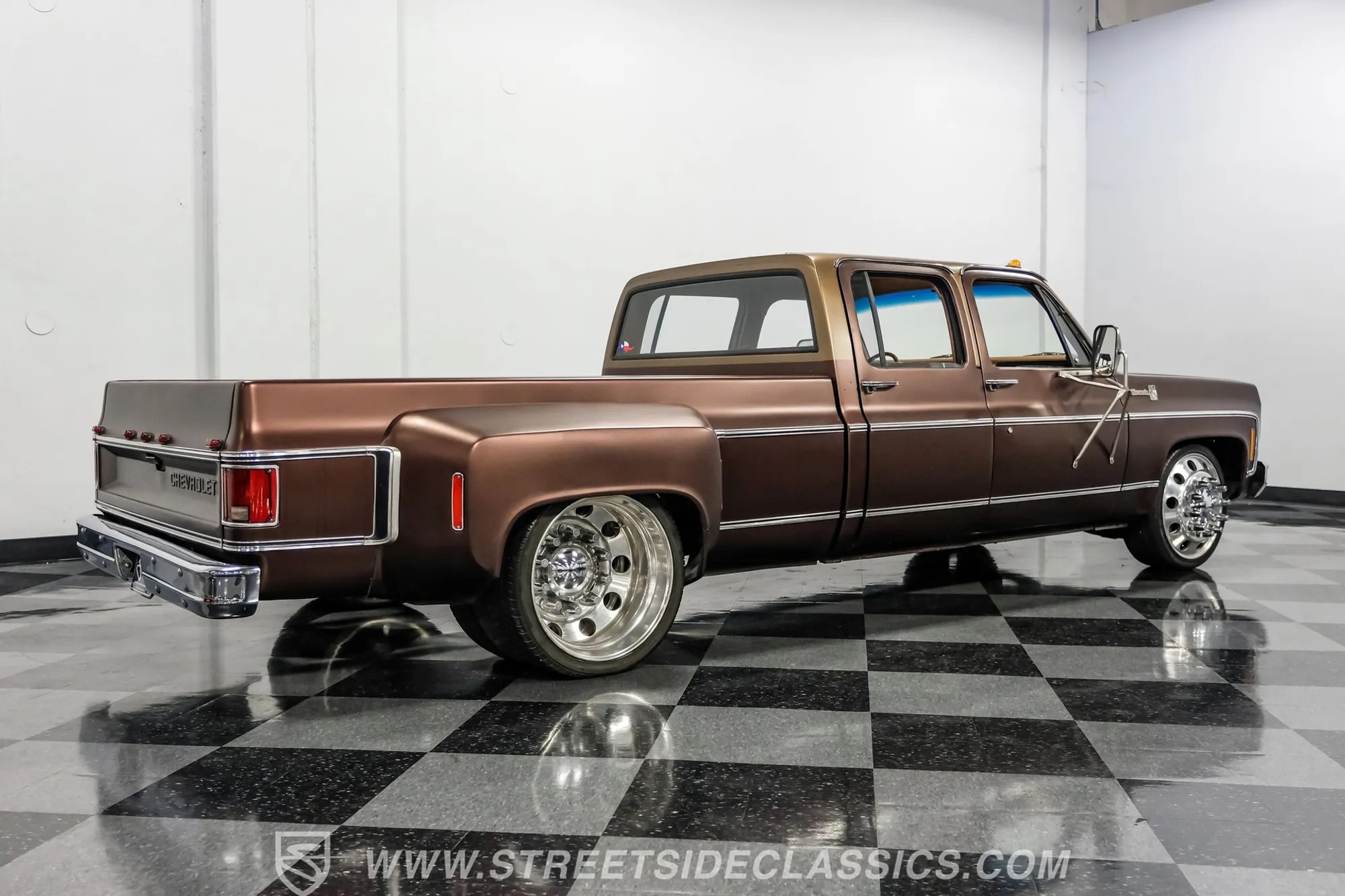 1978 Chevrolet C30 3+3 Dually Restomod