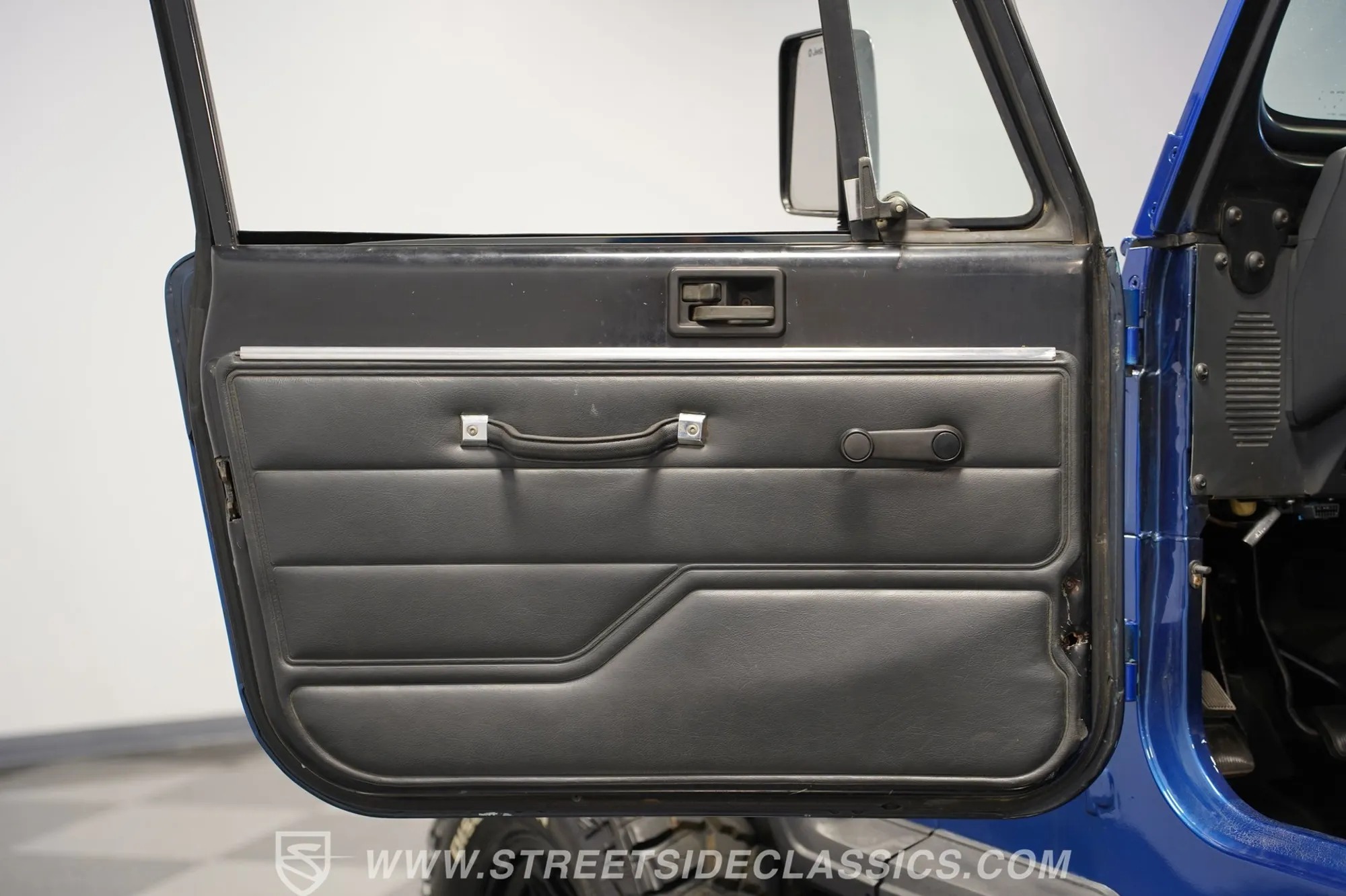 1995 Jeep Wrangler YJ Custom Restomod