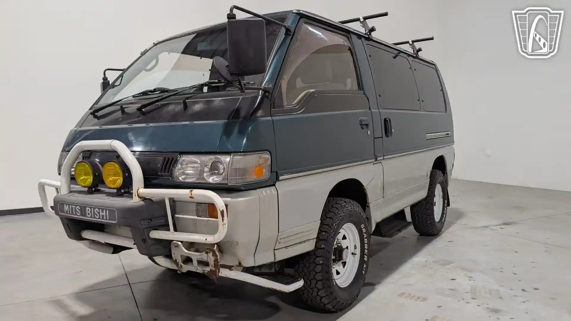 1995 Mitsubishi Delica