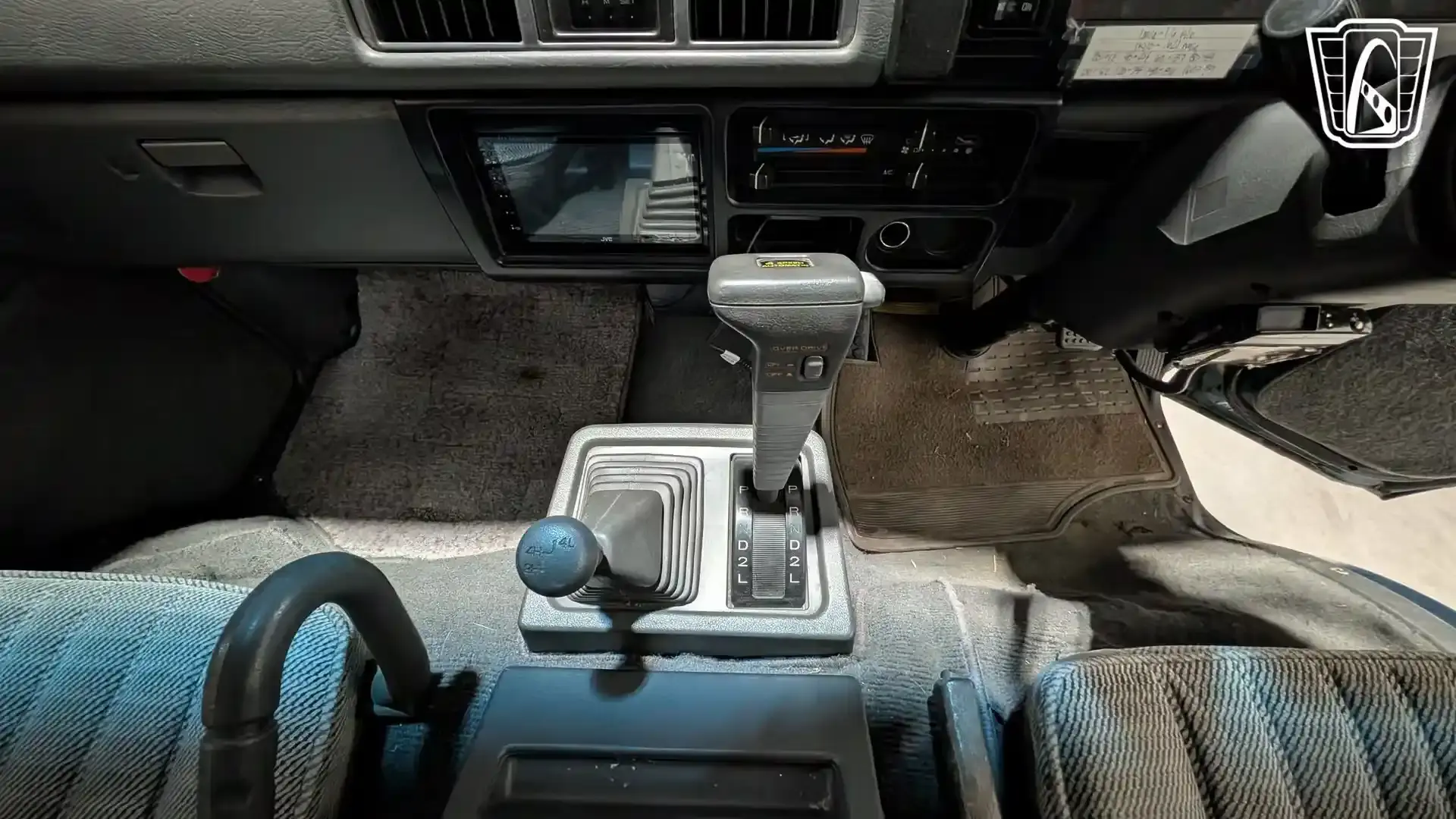 1995 Mitsubishi Delica