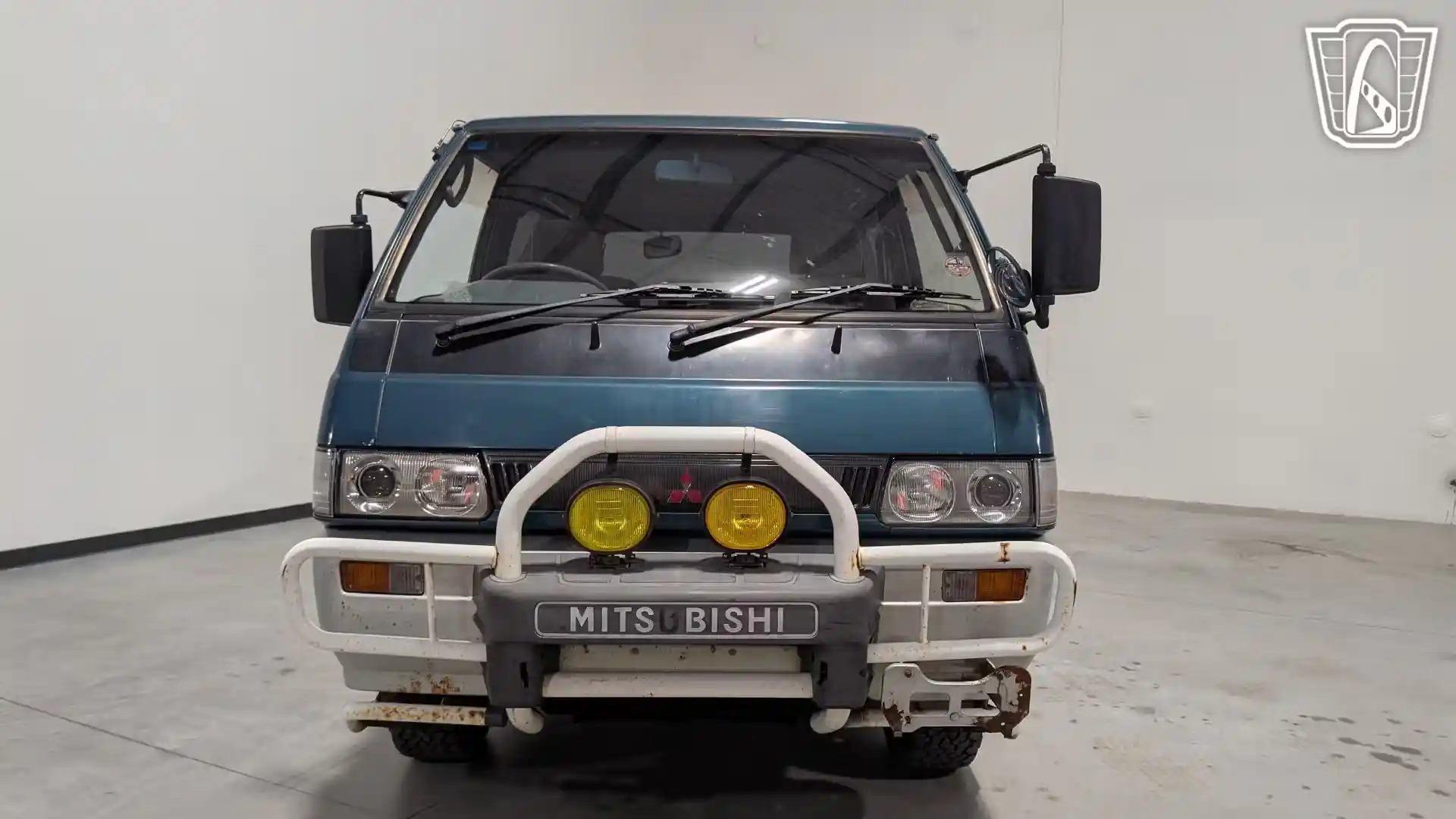 1995 Mitsubishi Delica