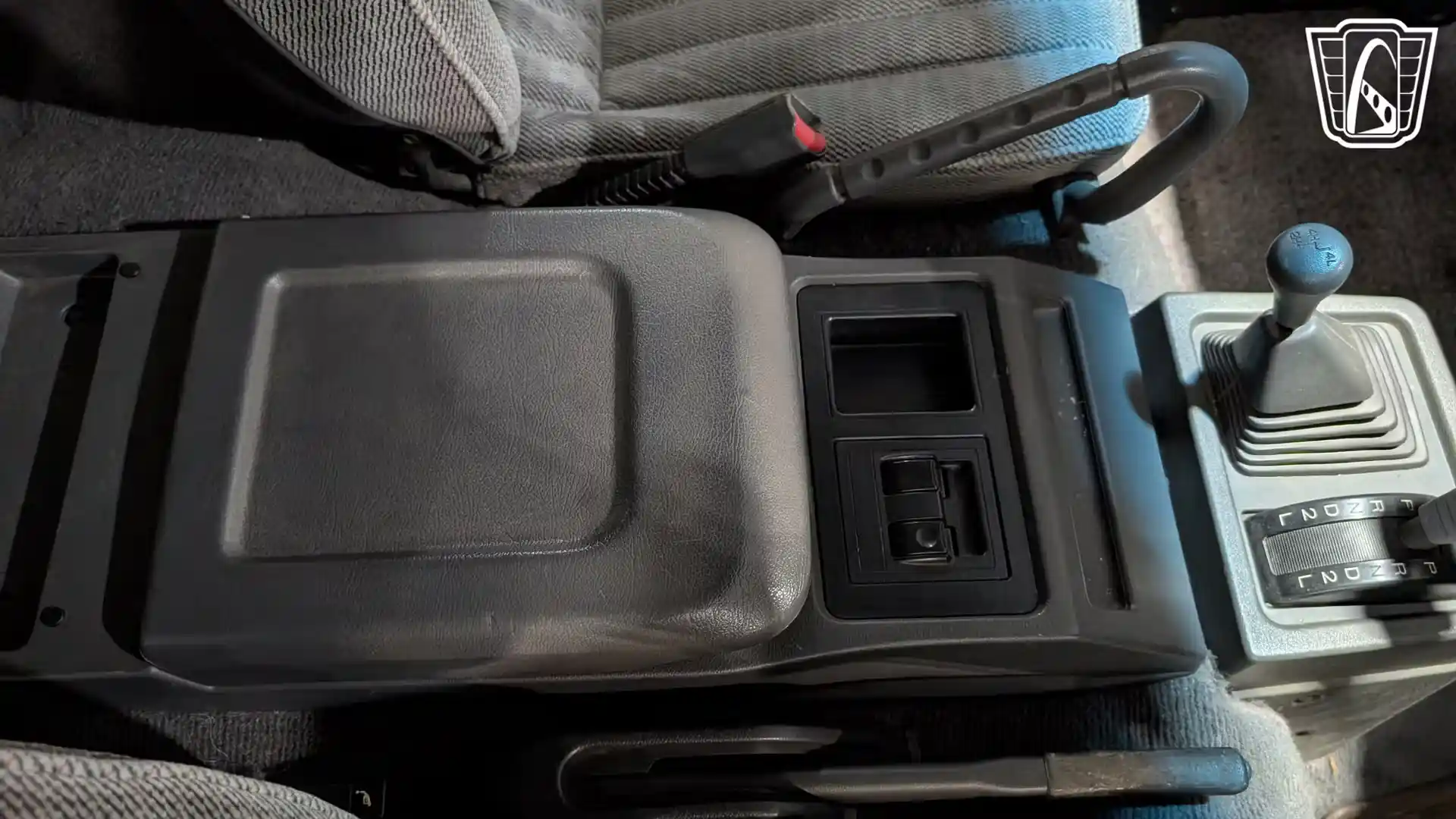 1995 Mitsubishi Delica