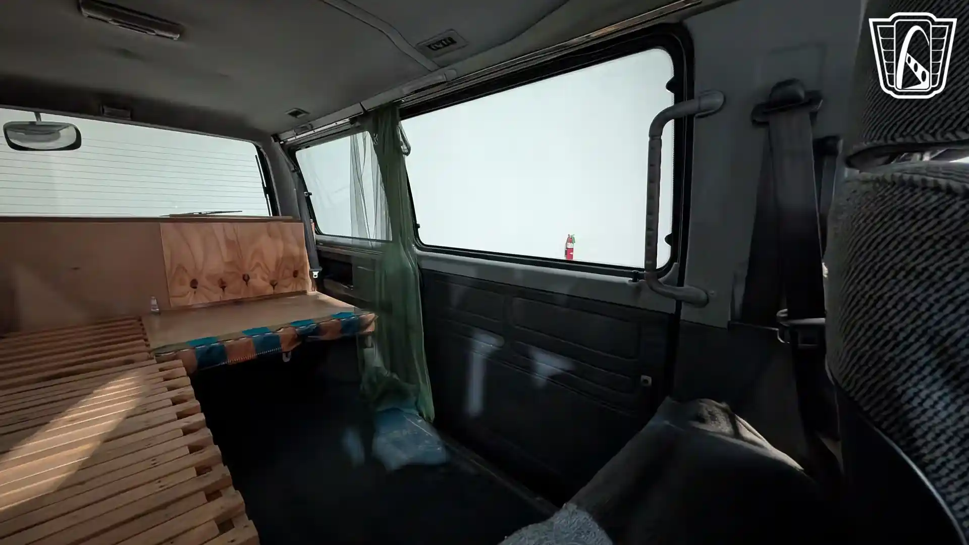 1995 Mitsubishi Delica