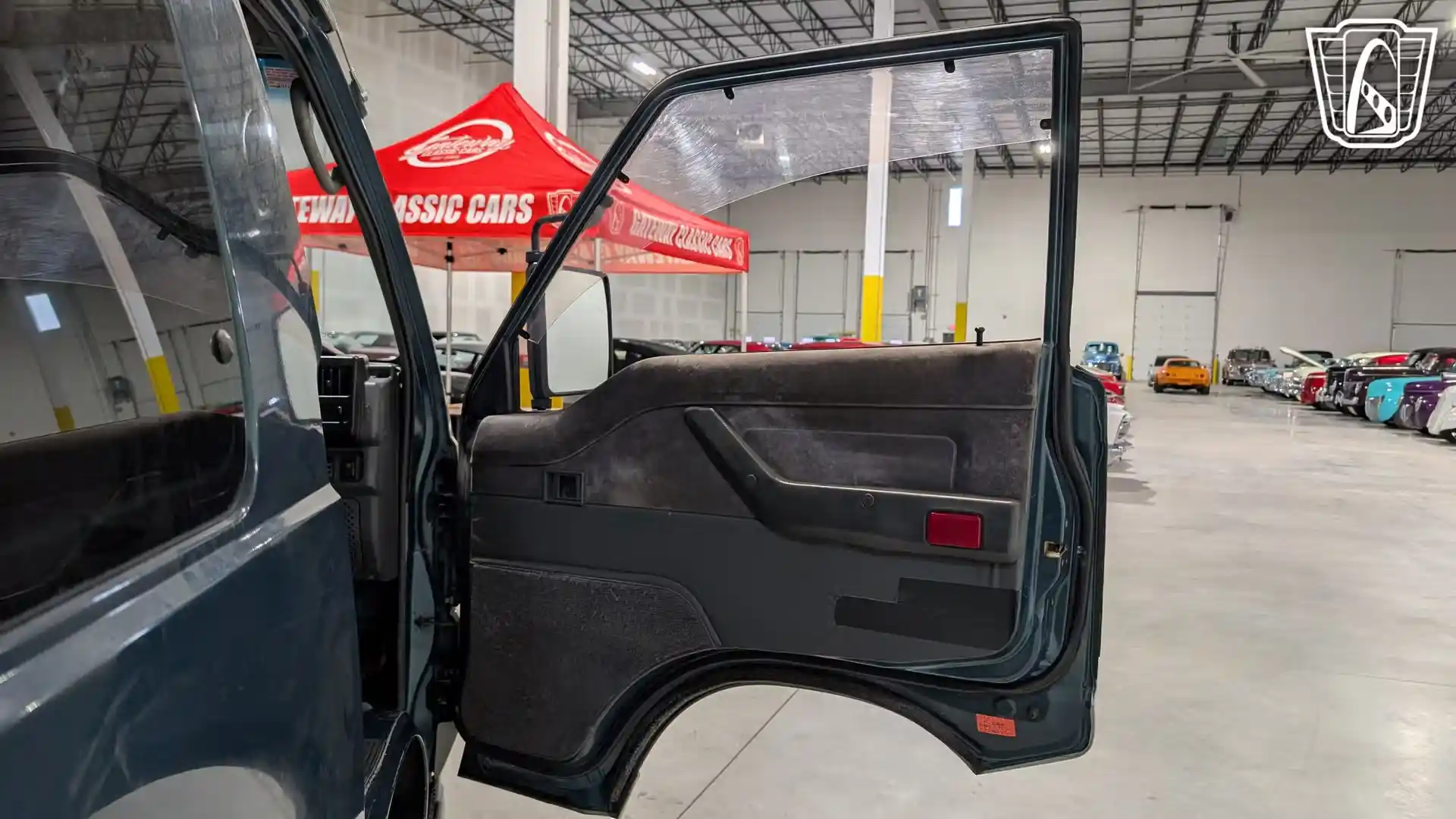 1995 Mitsubishi Delica