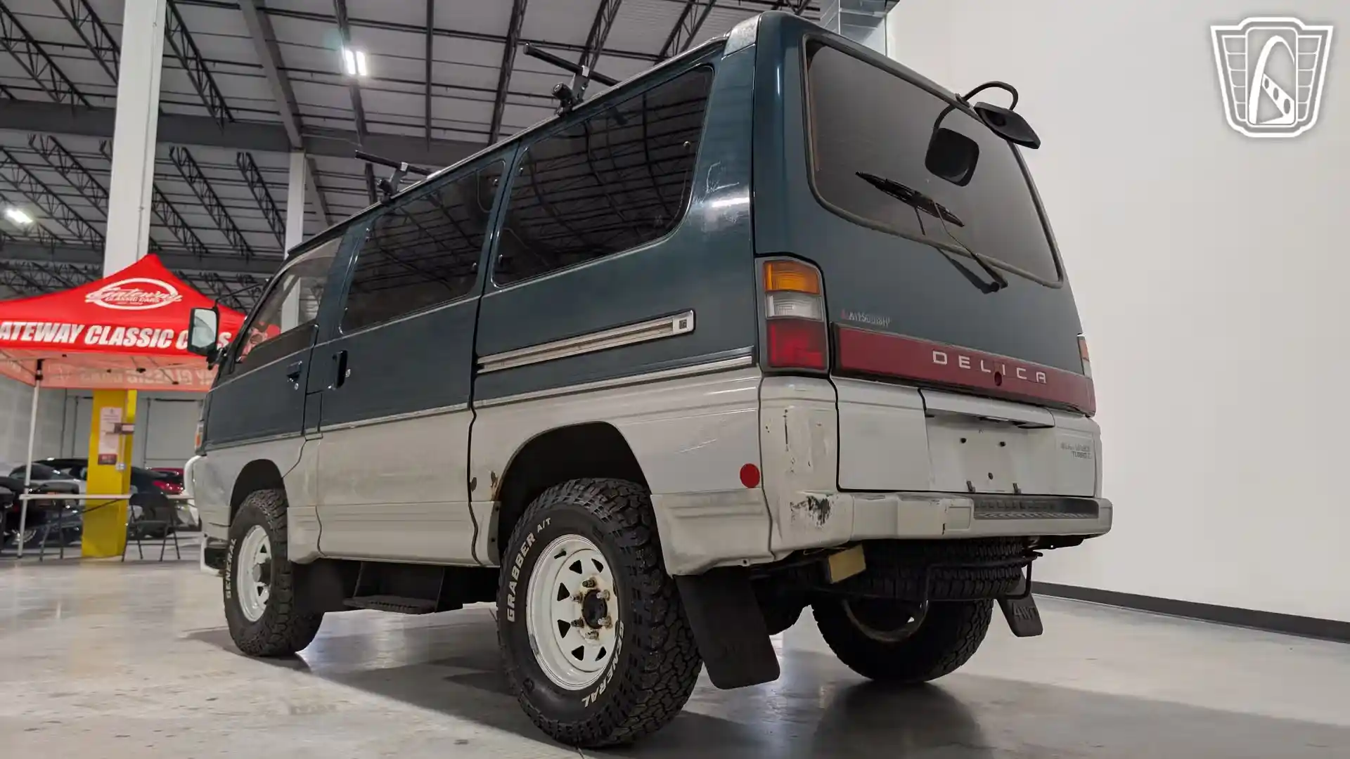 1995 Mitsubishi Delica