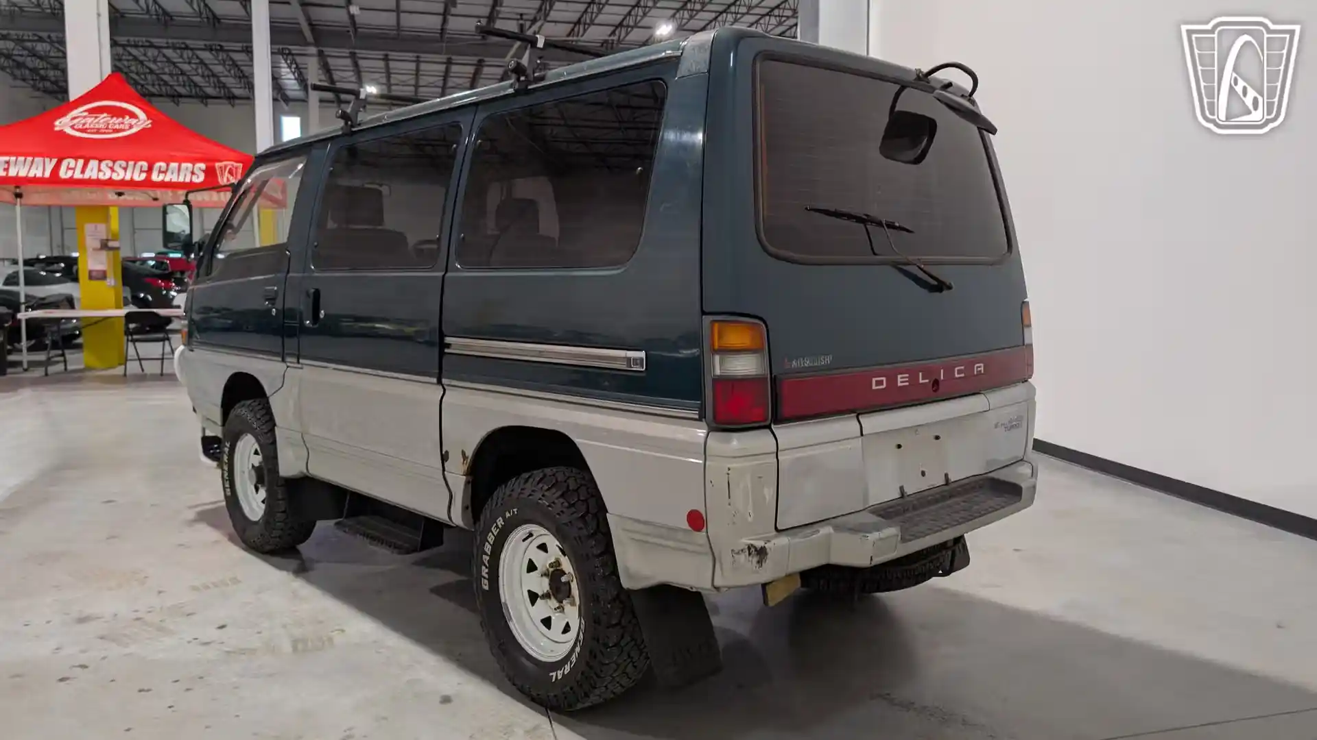 1995 Mitsubishi Delica
