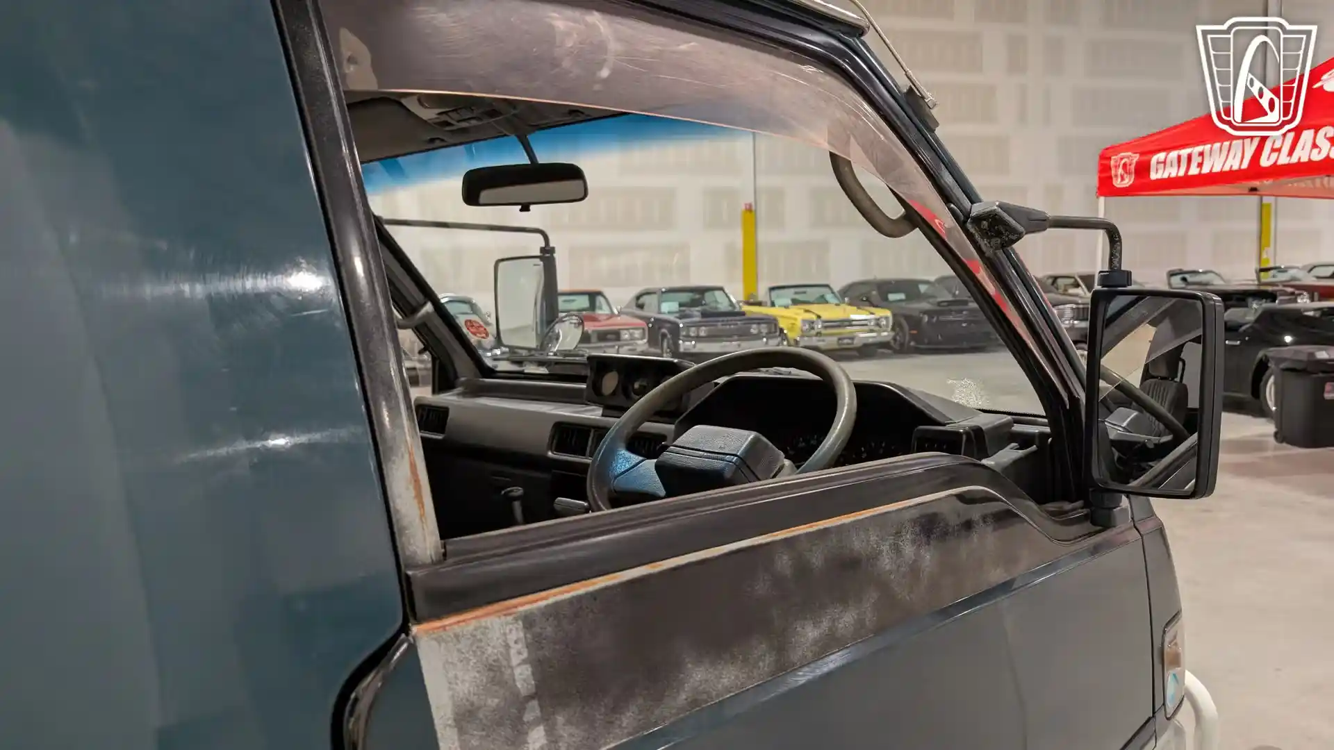 1995 Mitsubishi Delica