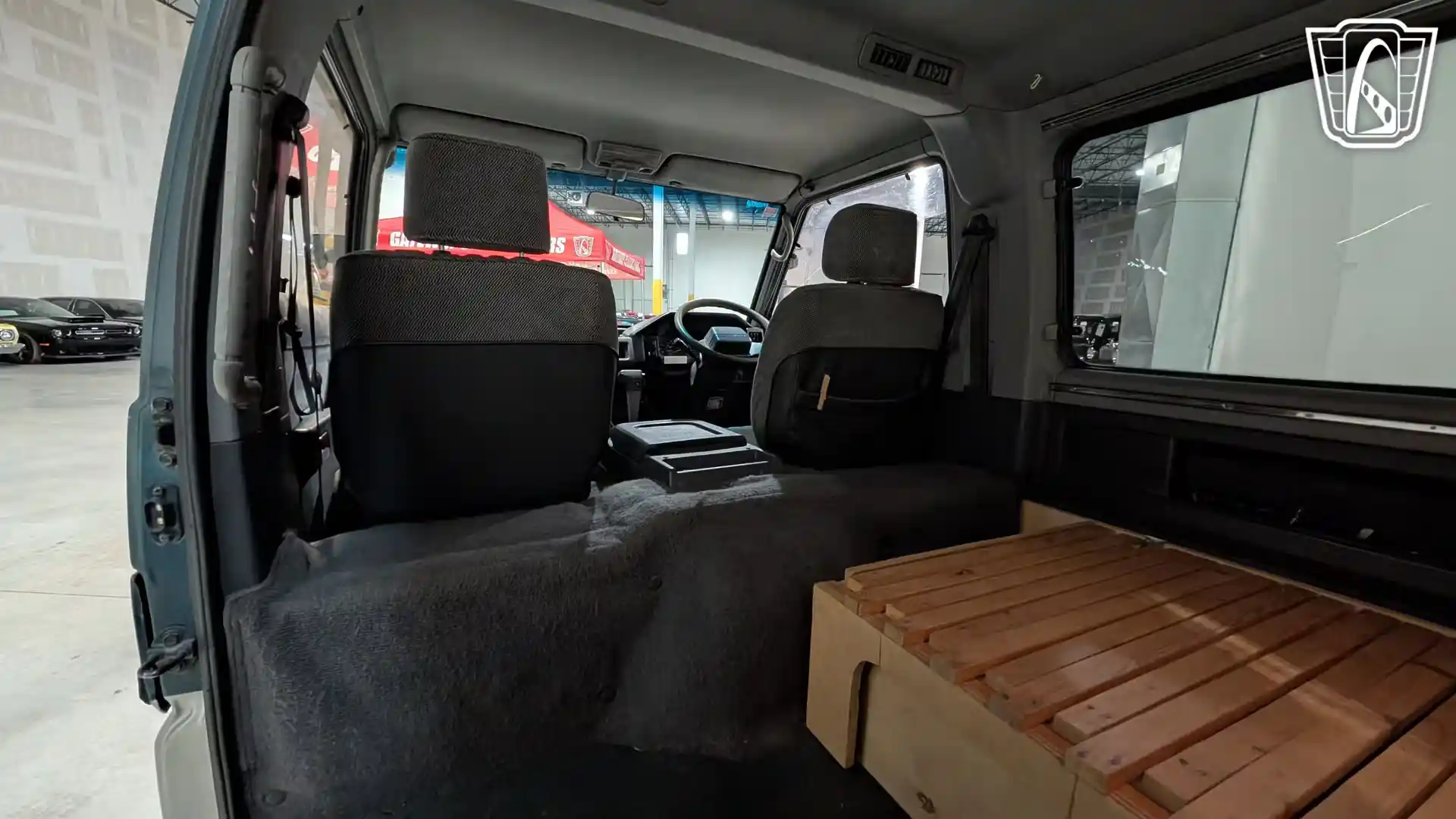 1995 Mitsubishi Delica