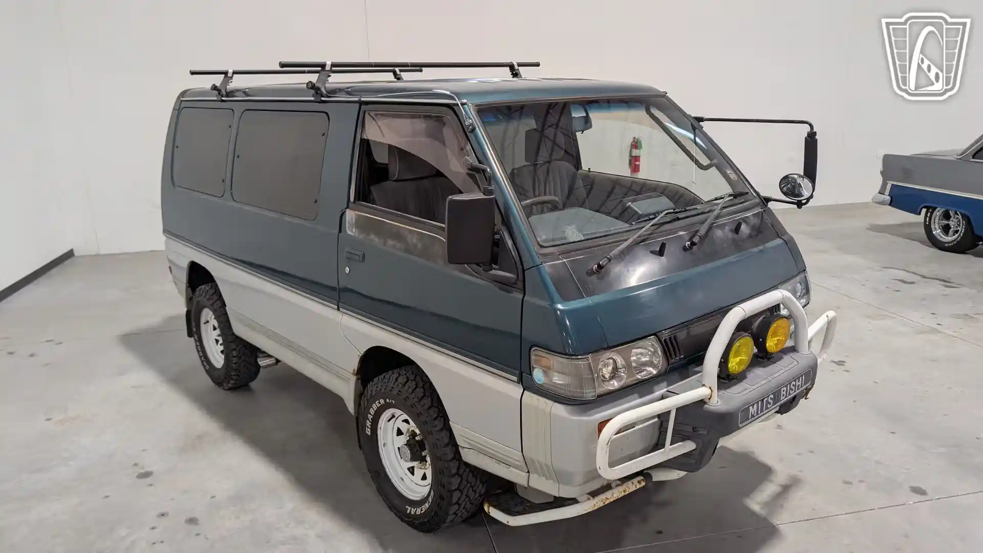 1995 Mitsubishi Delica