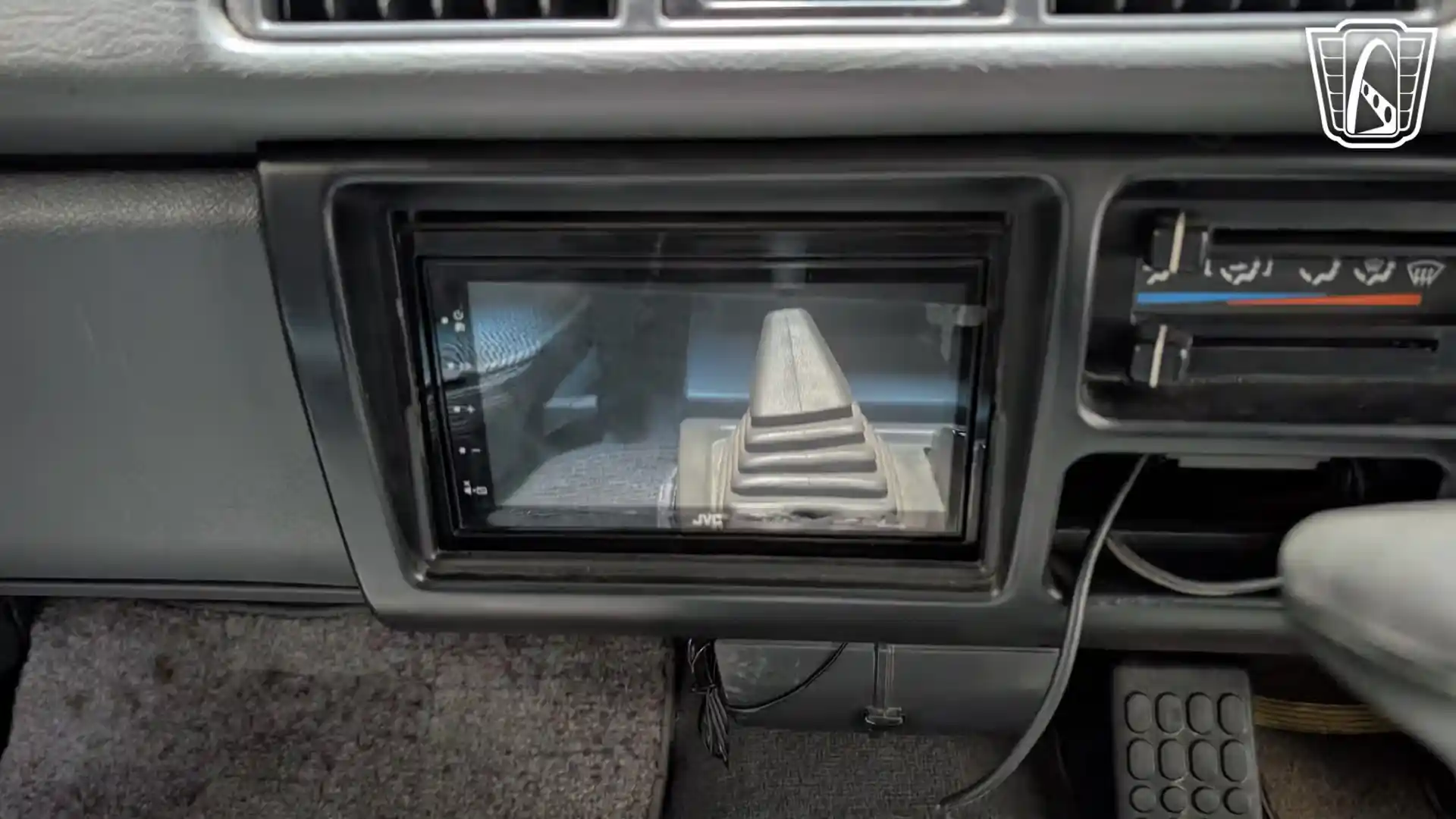 1995 Mitsubishi Delica