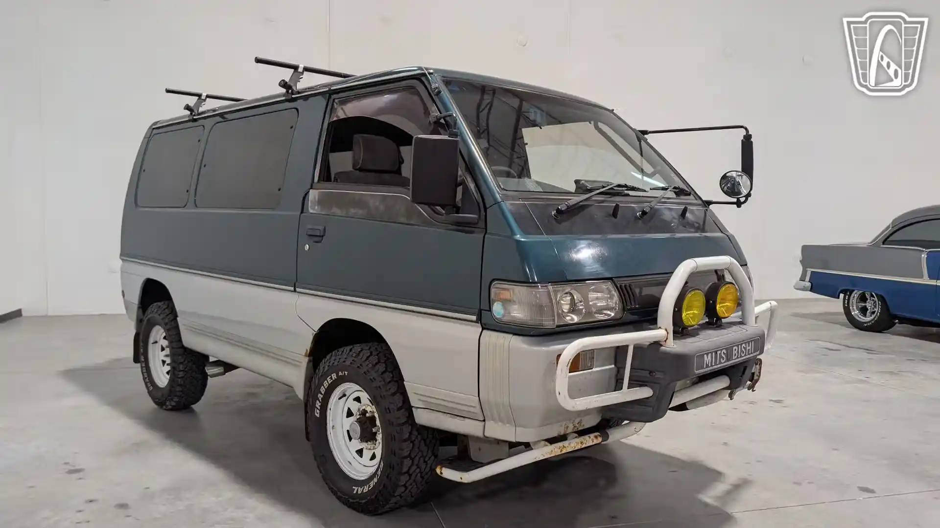 1995 Mitsubishi Delica