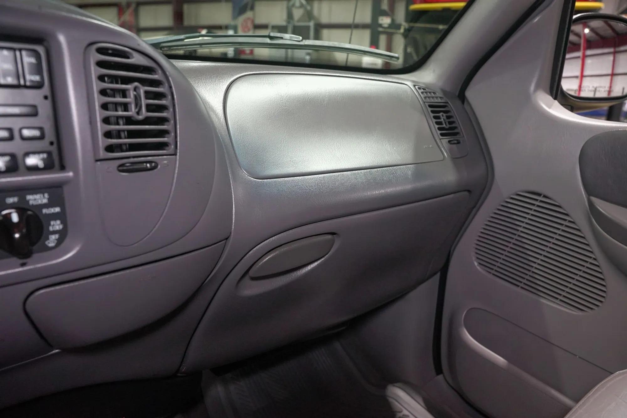 2001 Ford F-150 Lariat 4×4