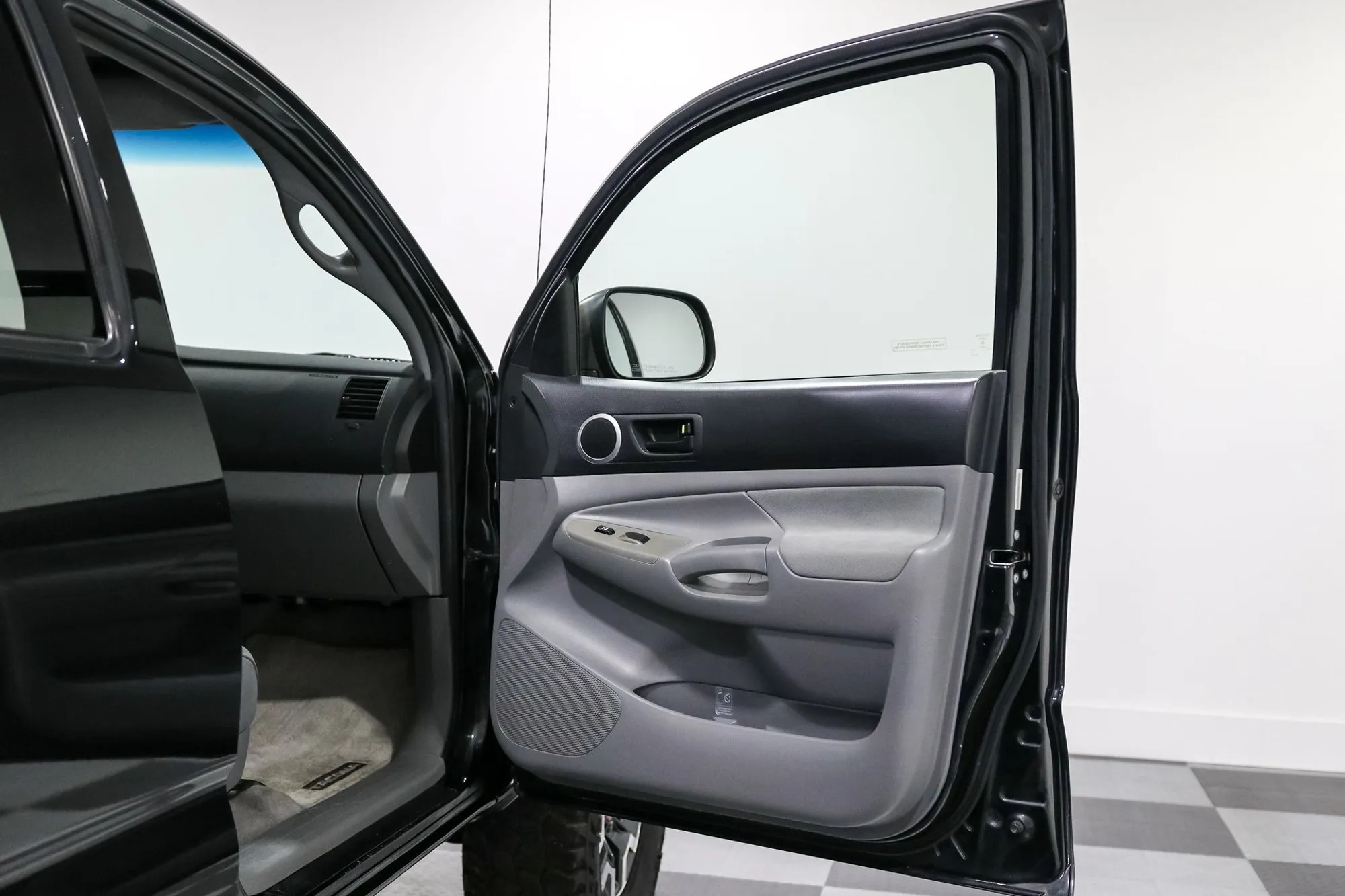 LS-Powered 2006 Toyota Tacoma