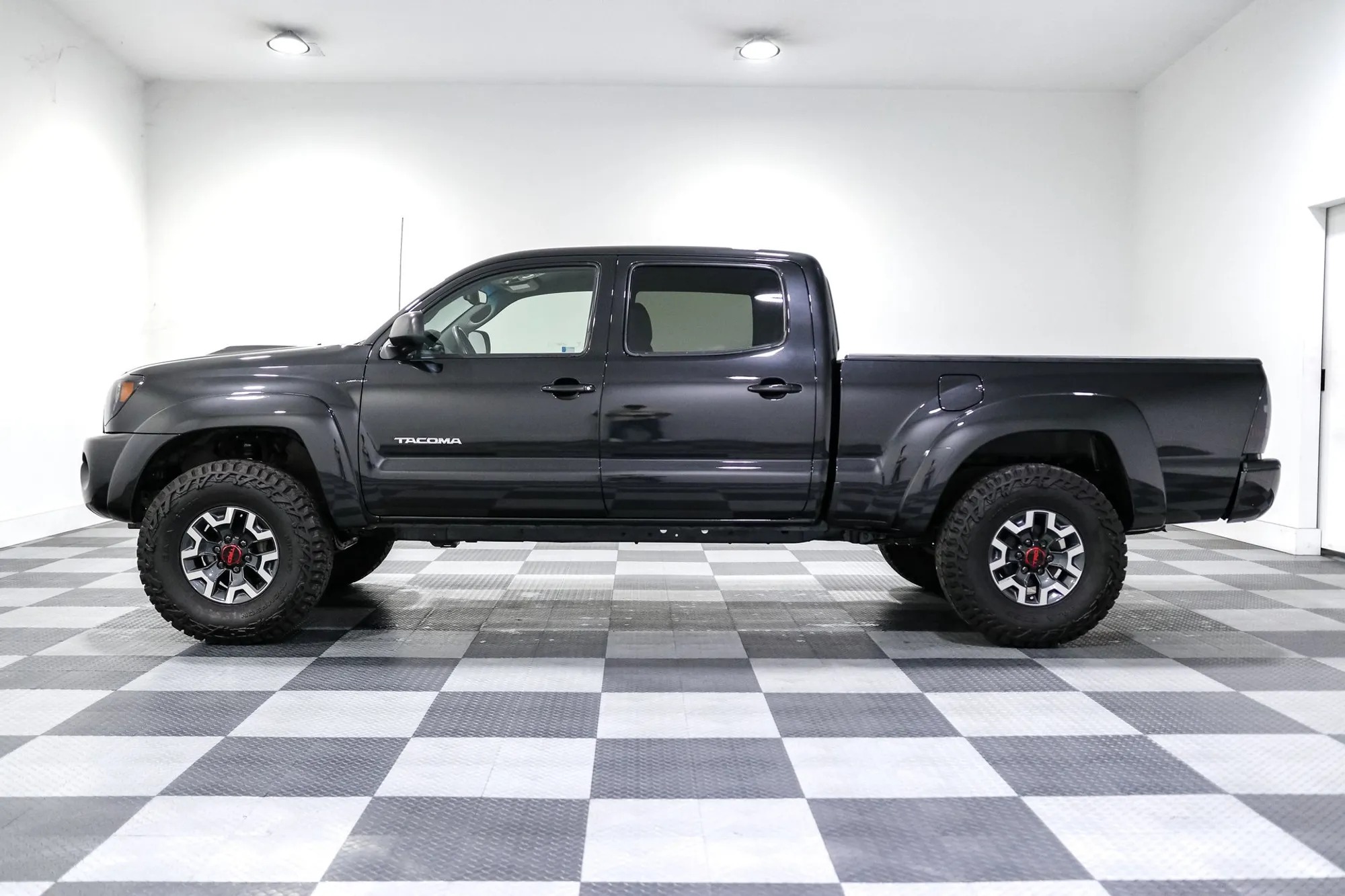 LS-Powered 2006 Toyota Tacoma - 4