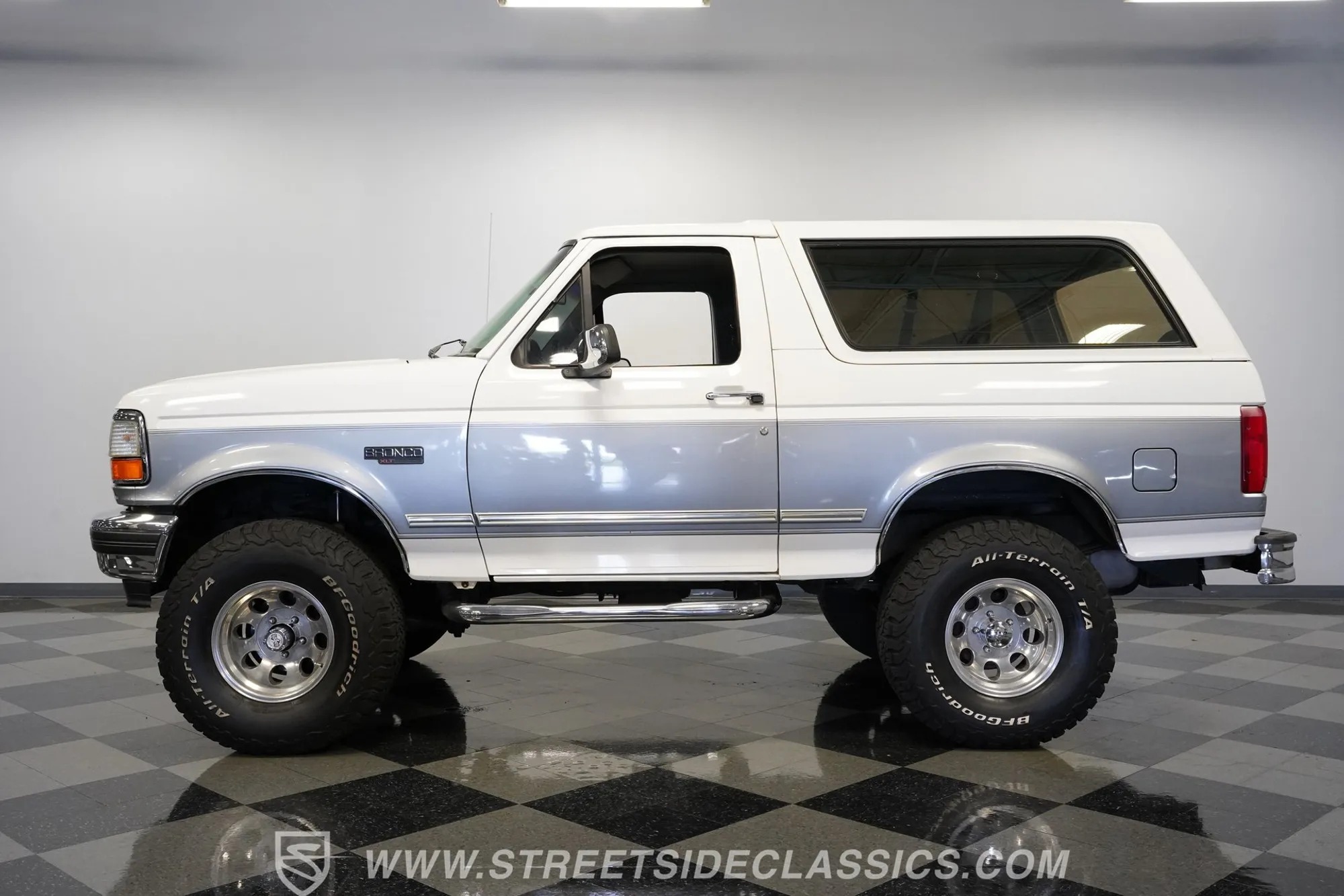 1995 Ford Bronco XLT 4×4 - 4