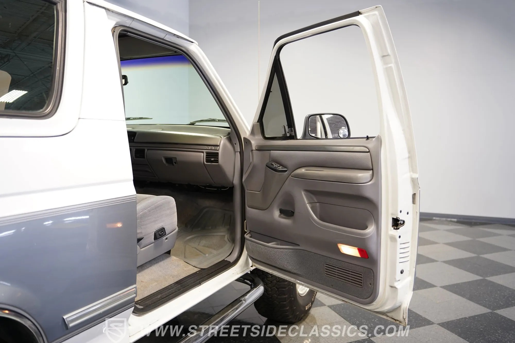 1995 Ford Bronco XLT 4×4