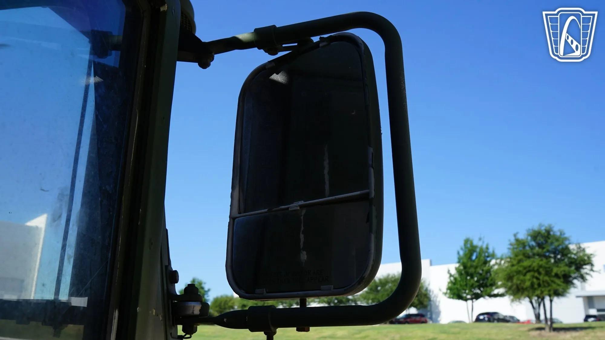 1991 AM General Humvee M1123